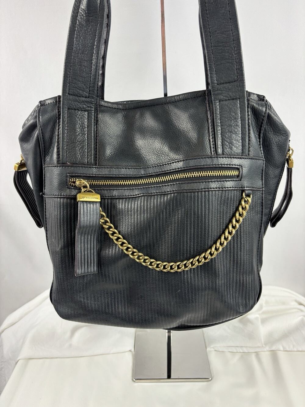 B Makowsky Shoulder Bag Tote Black Leather Brass Chain Hardware Pockets